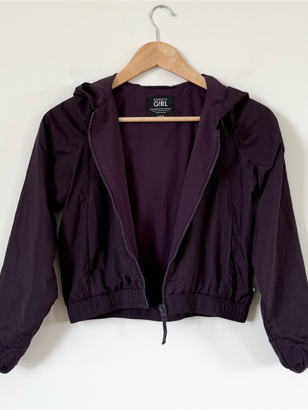 Athleta Girl Sport Cropped Hooded Zip-Up Windbreaker Jacket Plum size M/8-10